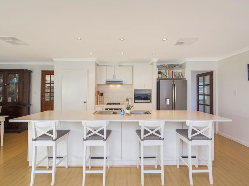 147 Arpenteur Drive, Baldivis