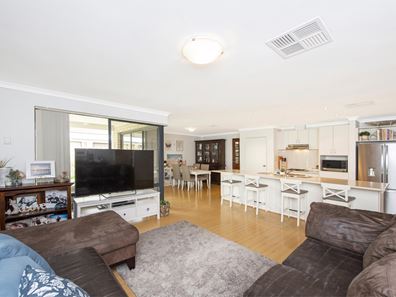147 Arpenteur Drive, Baldivis WA 6171