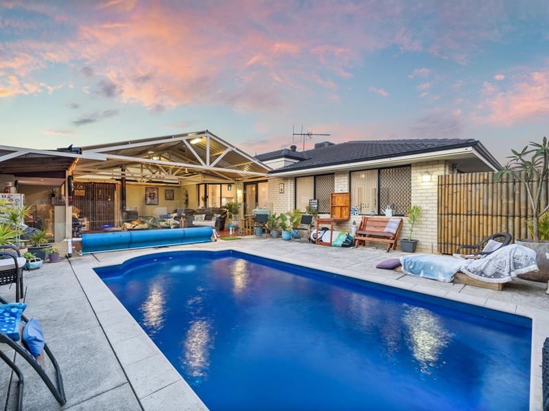 9 Freeduff Drive, Wattle Grove