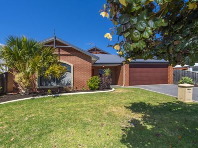 72 Seascapes Boulevard, Halls Head WA 6210