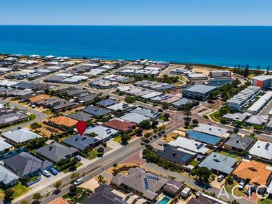 72 Seascapes Boulevard, Halls Head WA 6210