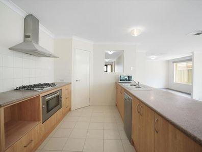 2 Peak Place, Baldivis WA 6171