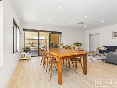 66 Arawatta Loop, Madora Bay WA 6210