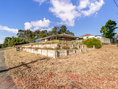 2 Lane Street, Collie WA 6225