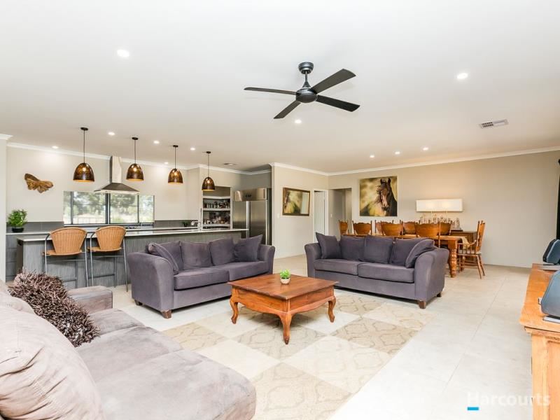 75 Santa Gertrudis Drive, Lower Chittering