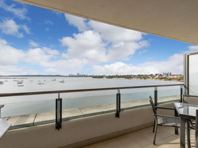 N404/70 Canning Beach Road, Applecross WA 6153