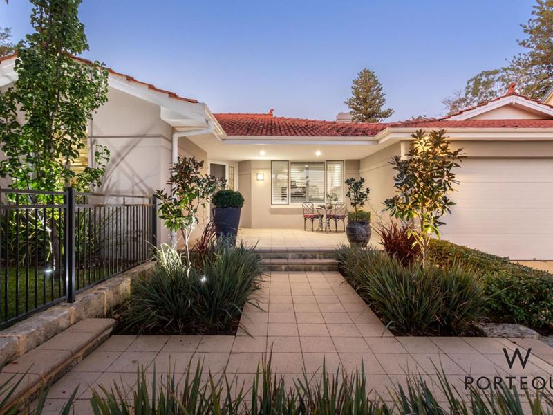 12 Grove End Ridge, Mount Claremont