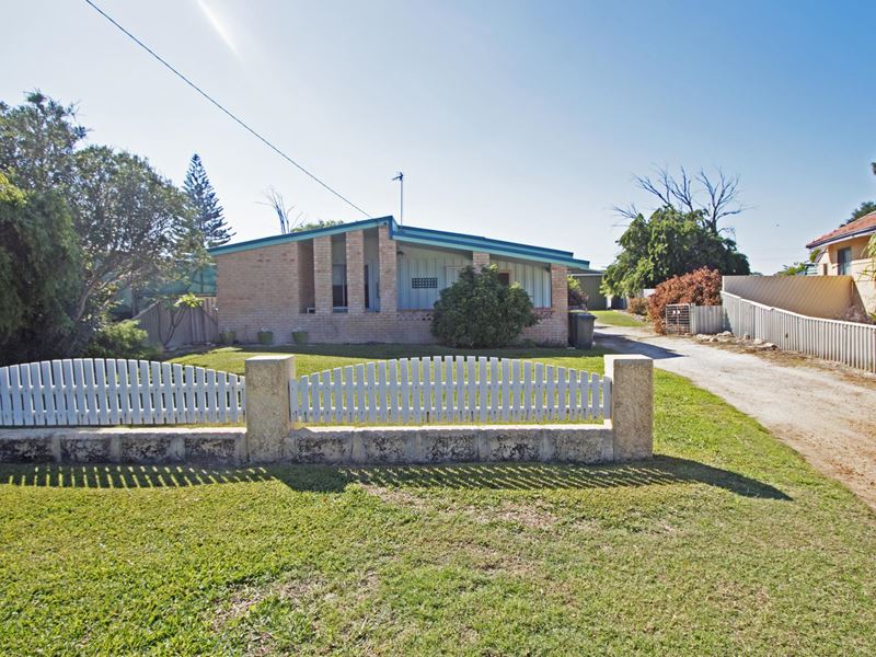 19 Cameron Street, Jurien Bay