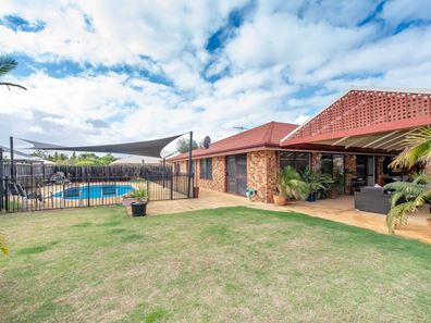19 Brentwood Way, The Vines WA 6069