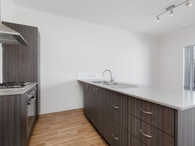 5 Mayfield Drive, Brabham WA 6055