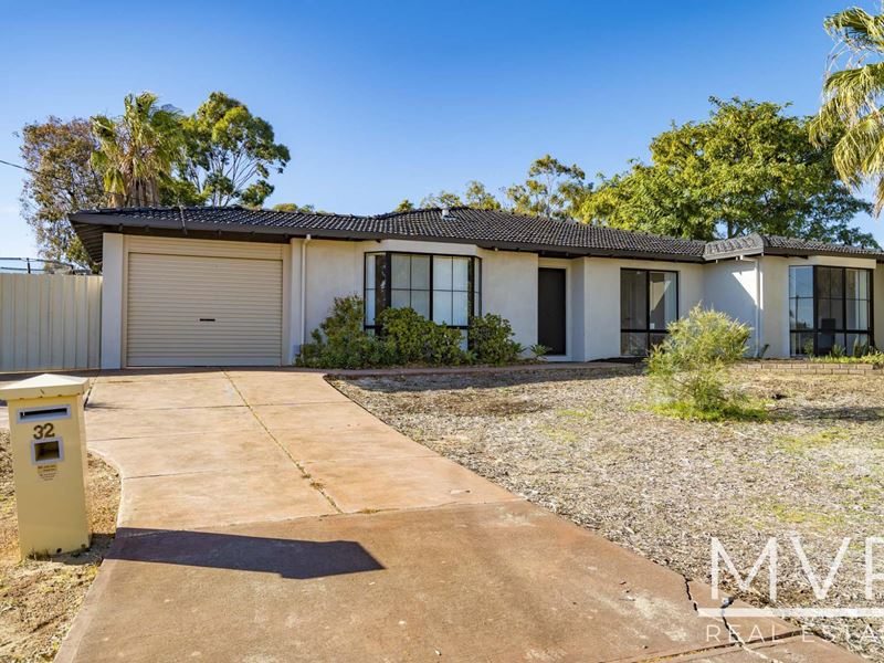 32 Plover Drive, Yangebup