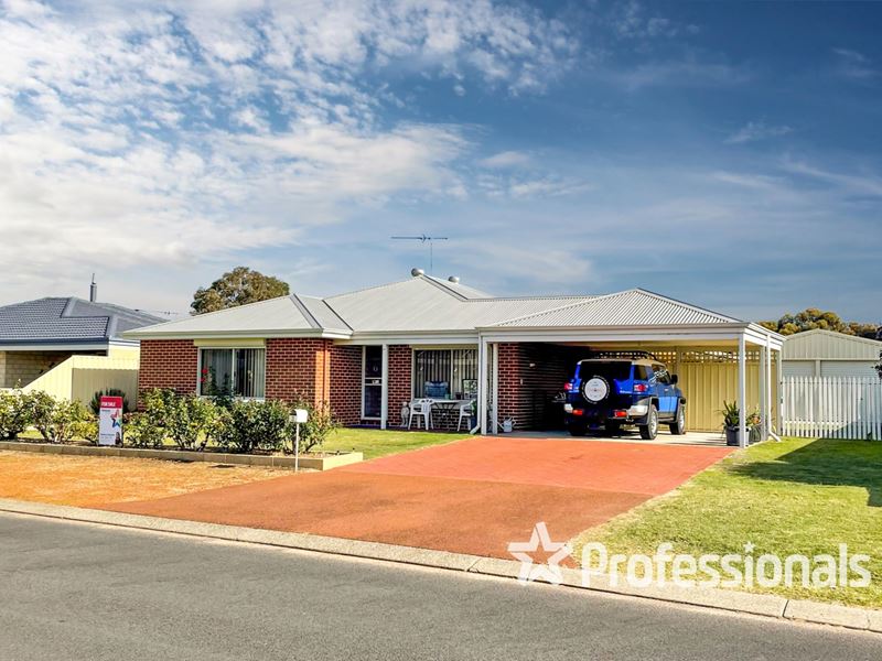3 Deakin Elbow, Eaton
