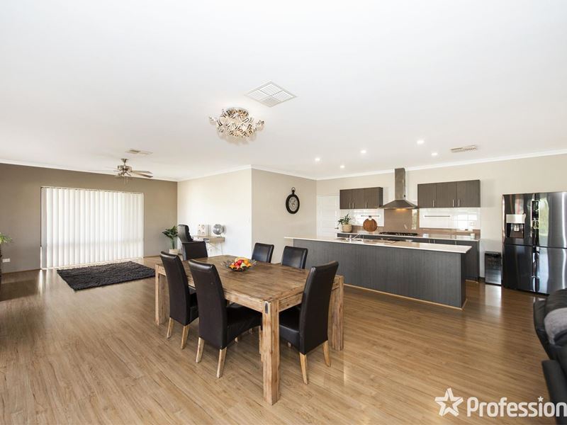 33 Pomera Drive, Byford