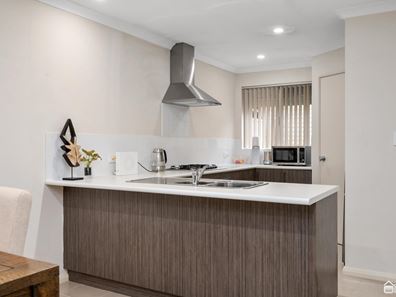 36 Verdant Crescent, Seville Grove WA 6112