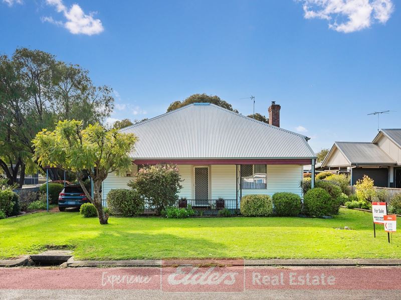 4 Emerald Street, Donnybrook