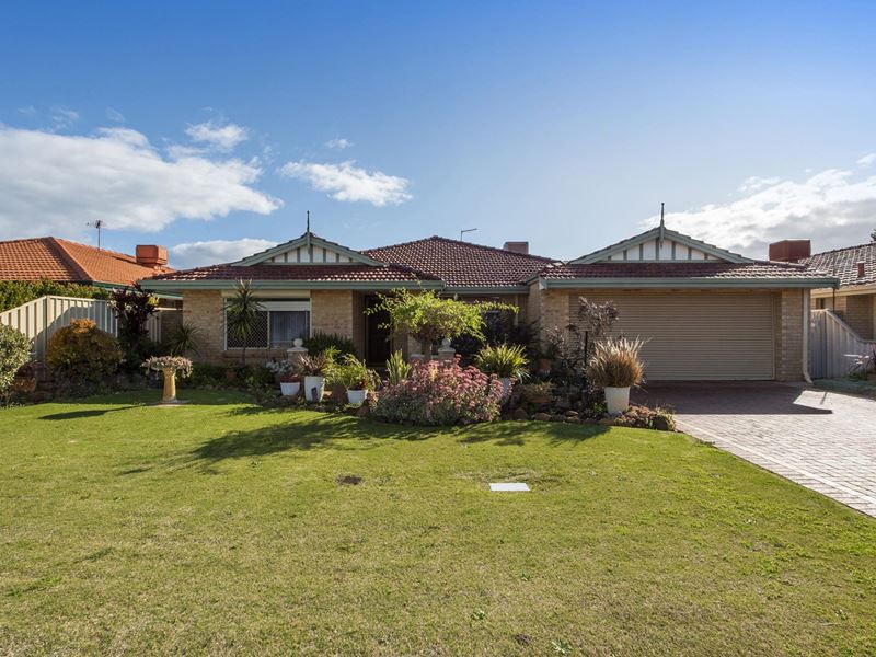 11 Sheathbill Court, Safety Bay WA 6169