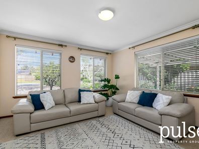 23 Denise Close, Shelley WA 6148