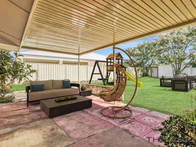 4b Rae Road, Safety Bay WA 6169