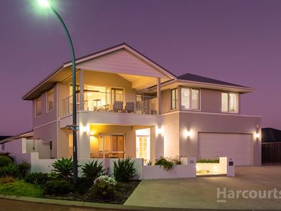 16 Lorea Loop, Halls Head WA 6210