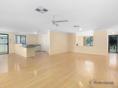 111 Arpenteur Drive, Baldivis WA 6171