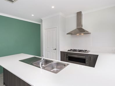 8 Carville Way, Baldivis WA 6171
