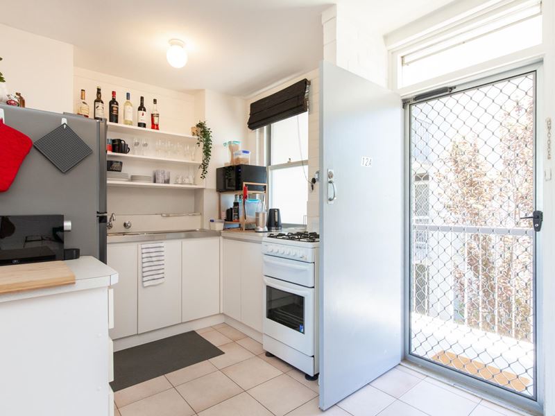 12a/80 Scarborough Bch Rd, Mount Hawthorn
