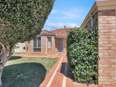 9 Horseshoe Court, Kelmscott WA 6111