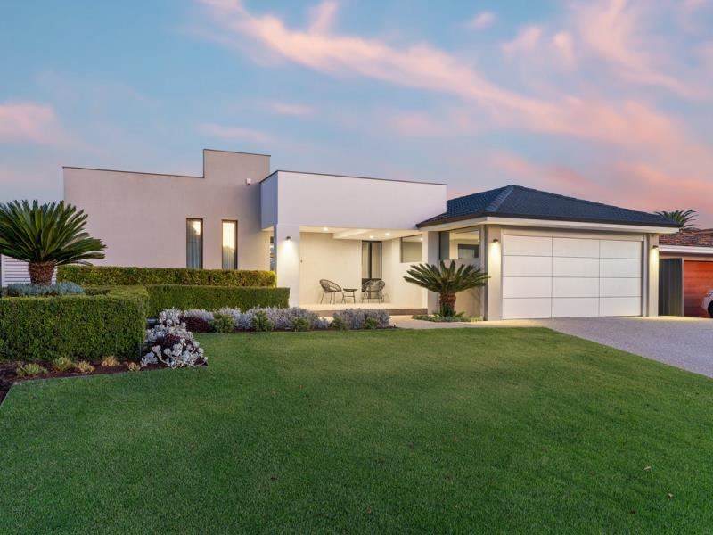 28 Risley Way, Carine