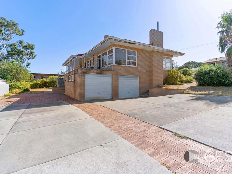24 Collinson Street, Dianella