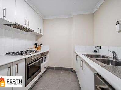 14/34 Malata Crescent, Success WA 6164