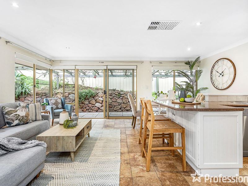 334 Warwick Road, Warwick