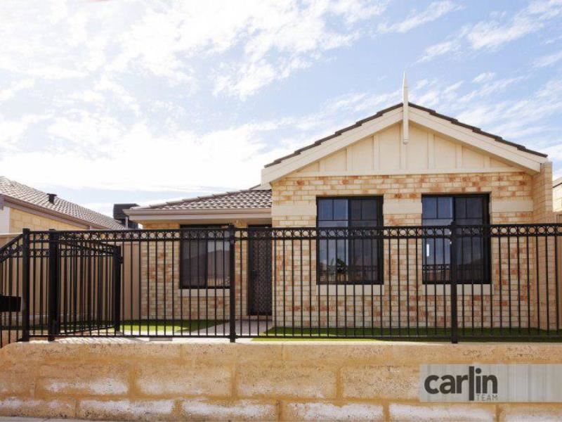 18 Darton Loop, Bertram