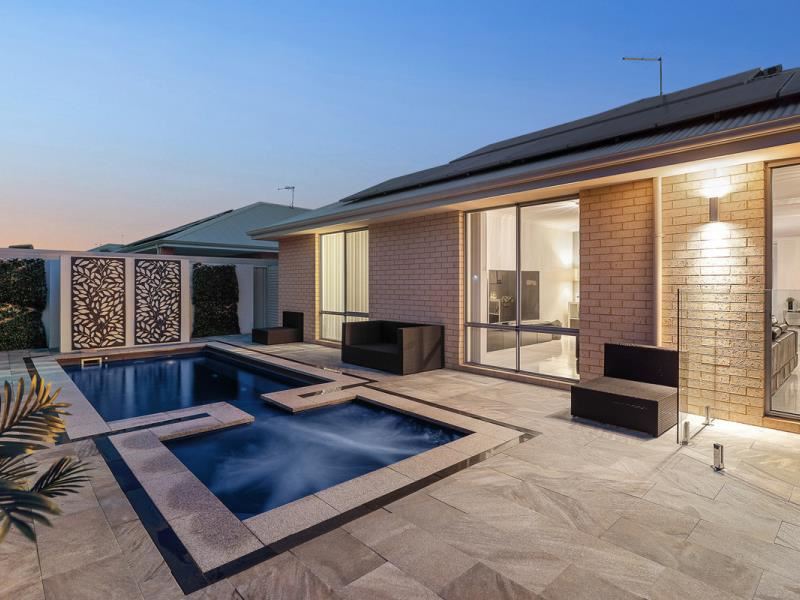 29 Calooli Grove, Golden Bay