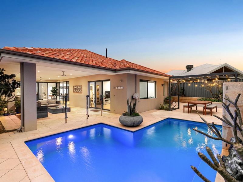 10 Anvils Circle, Secret Harbour