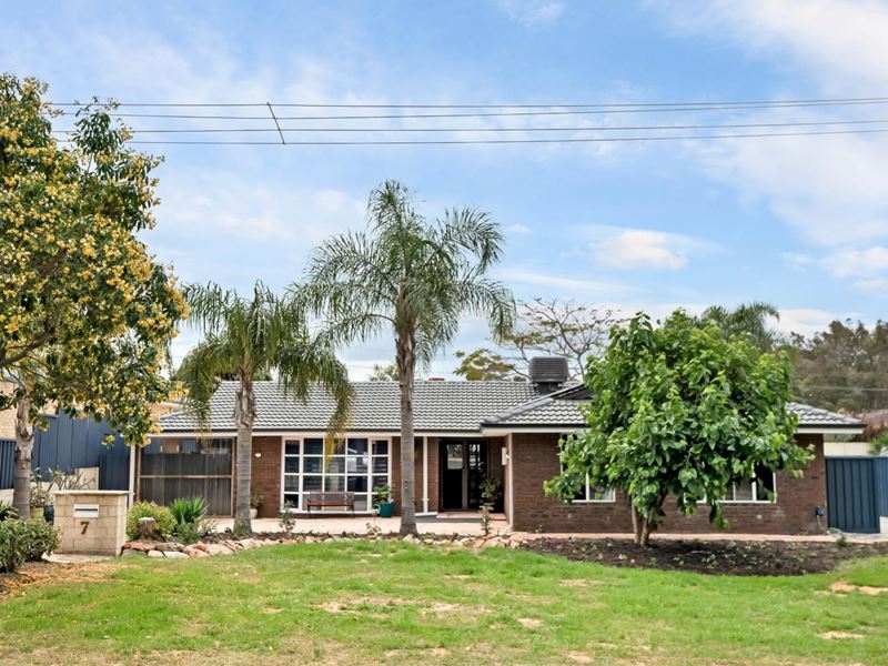 7 Ranleigh Way, Greenwood