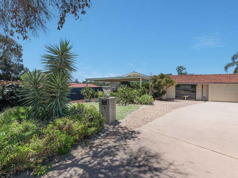 5 Brompton Place, Alexander Heights WA 6064