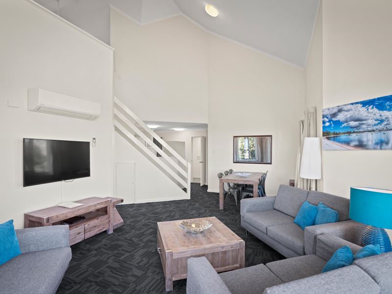 6/137 Melville Parade, Como