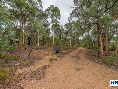 75 Sandalford Drive, Chittering WA 6084