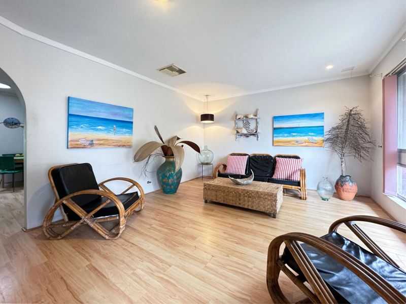 31 Brolga Promenade, Willetton
