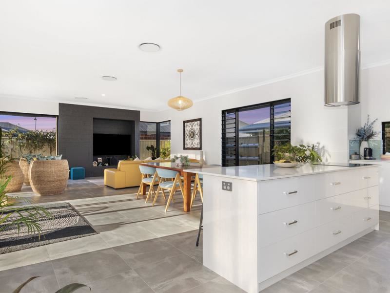 28 Kawana Boulevard, Dunsborough