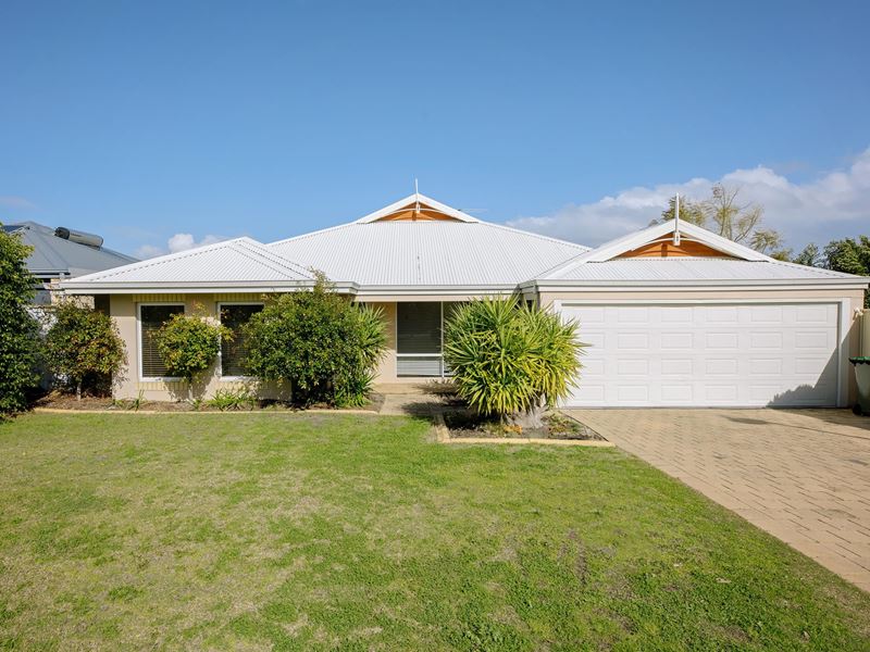 32 Apsley Bend, Tapping