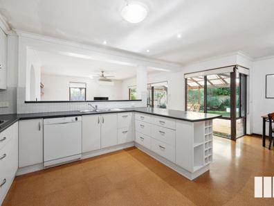 28 Tarrant Way, Bateman WA 6150