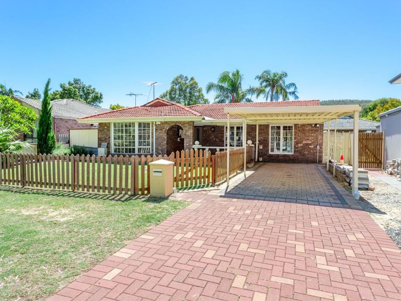 10 Clifton Street, Kelmscott