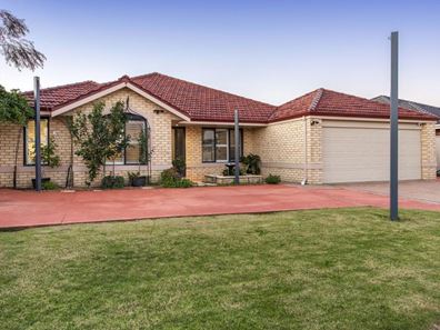 19 Windermere Way, Waikiki WA 6169