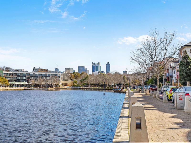 16/1 Henry Lawson Walk, East Perth WA 6004