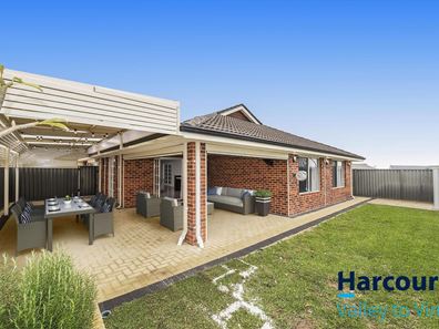 18 Bradburn Street, Aveley WA 6069