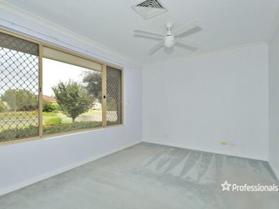 28 Jaeger Square, Ballajura WA 6066