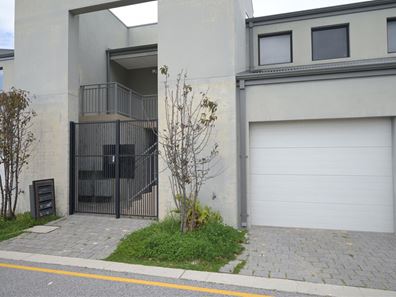 1/6 Burnley Way, Butler WA 6036