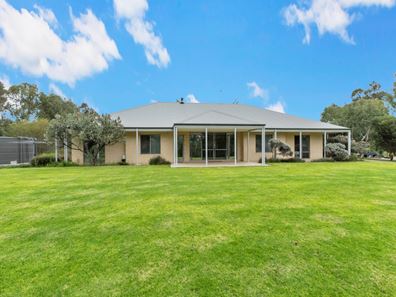 101 Karri Street, Karnup WA 6176