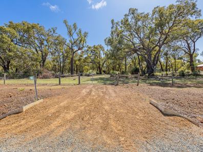 33 Charbray Road, Lower Chittering WA 6084